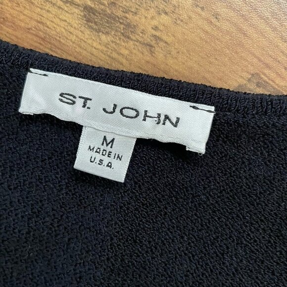 St John Womens Shell Top Sz Medium Black Santana Knit Crystal Neckline Luxury - Picture 7 of 7